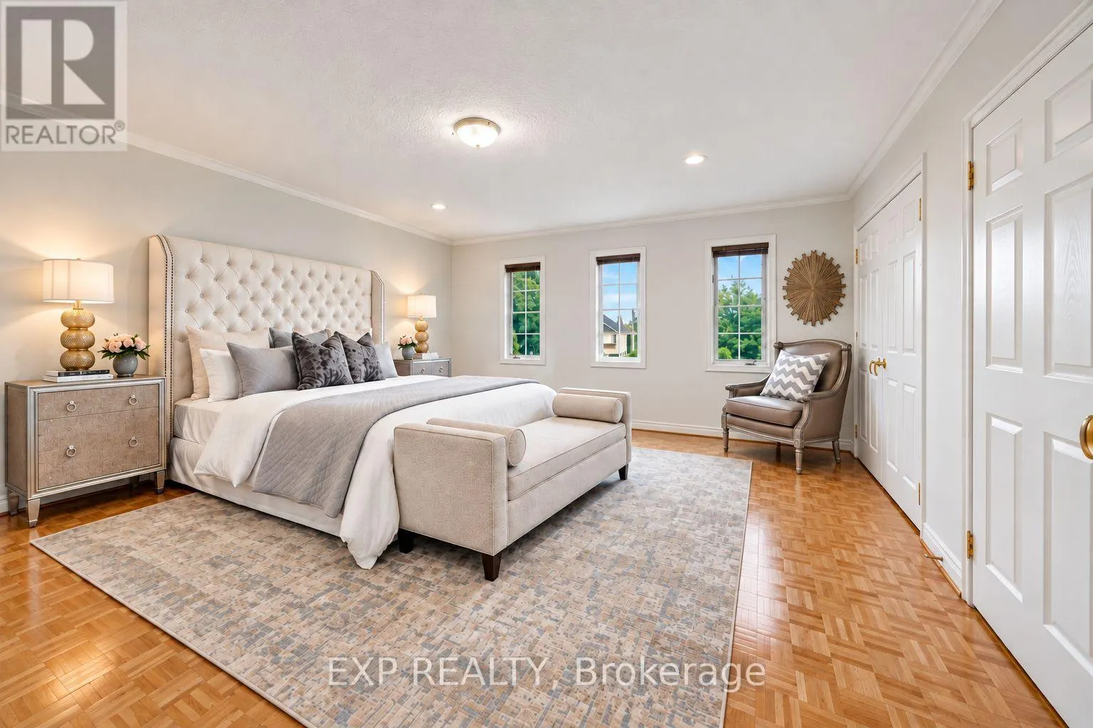2 SHALLMAR GARDENS
