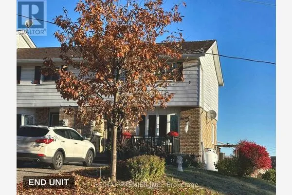 33 POPLAR STREET