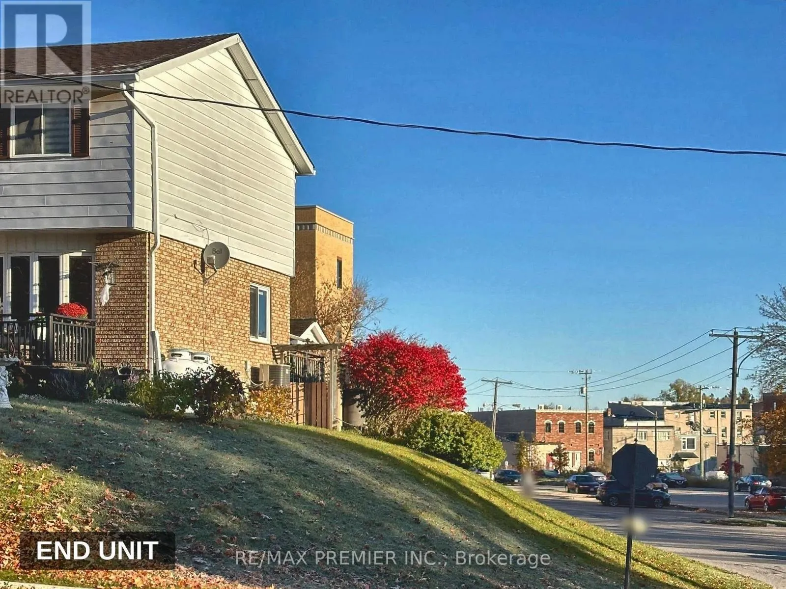 33 POPLAR STREET
