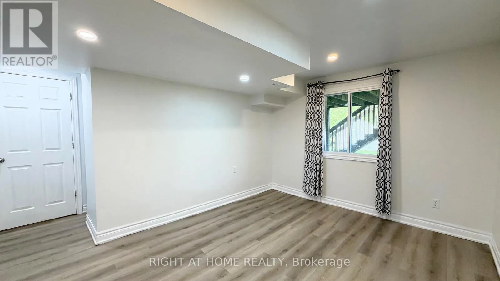 BASEMENT - 423 CROSSLAND GATE
