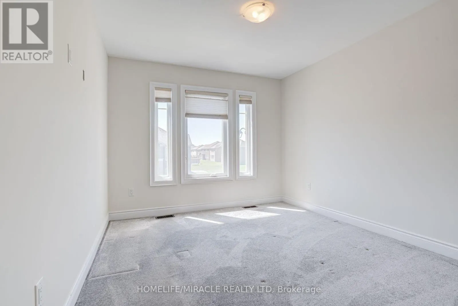 25 LORNE THOMAS PLACE