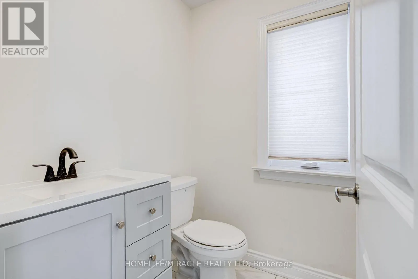 25 LORNE THOMAS PLACE