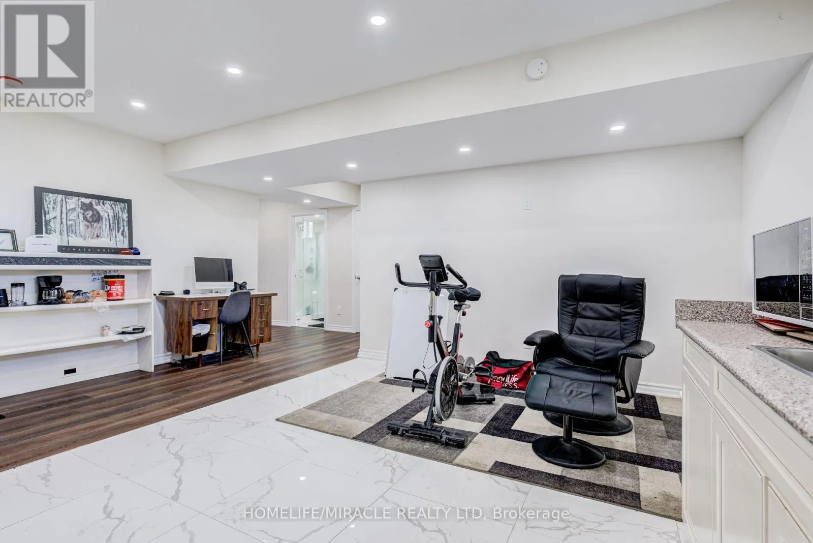 25 LORNE THOMAS PLACE