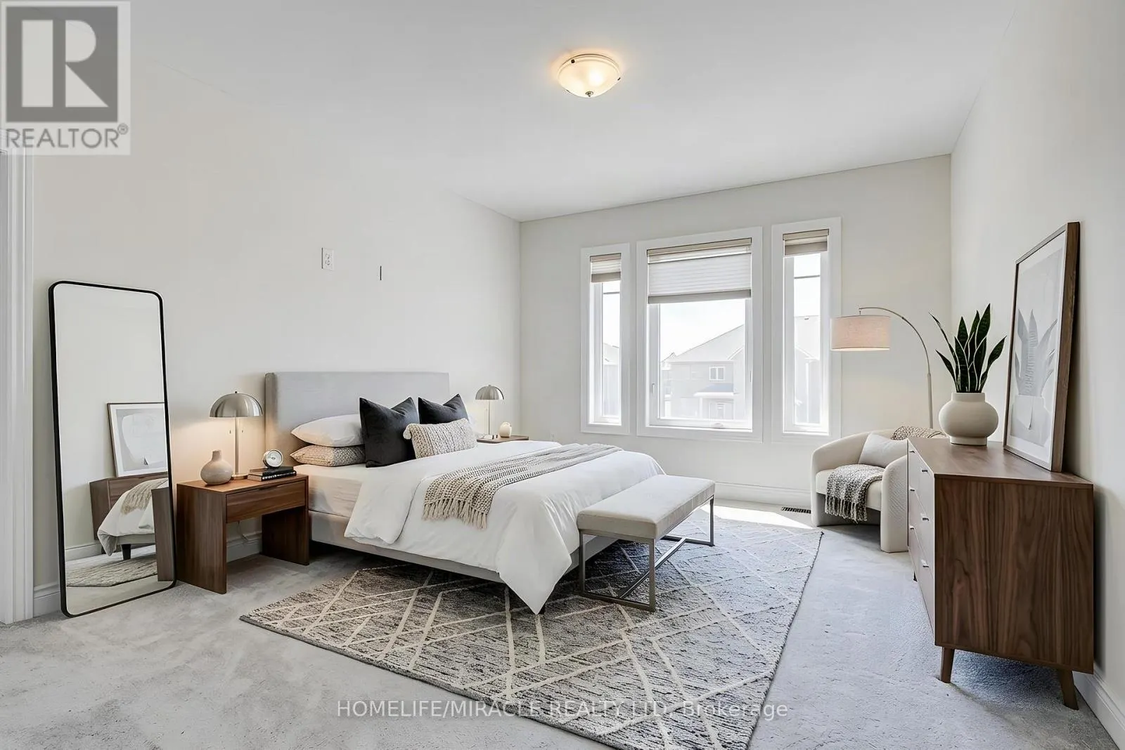 25 LORNE THOMAS PLACE