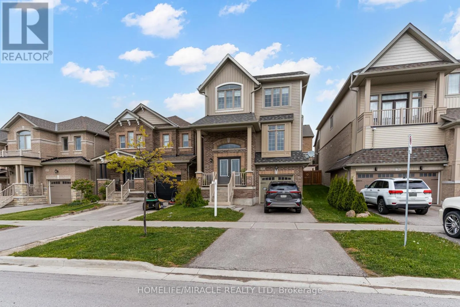81 WILLOUGHBY WAY