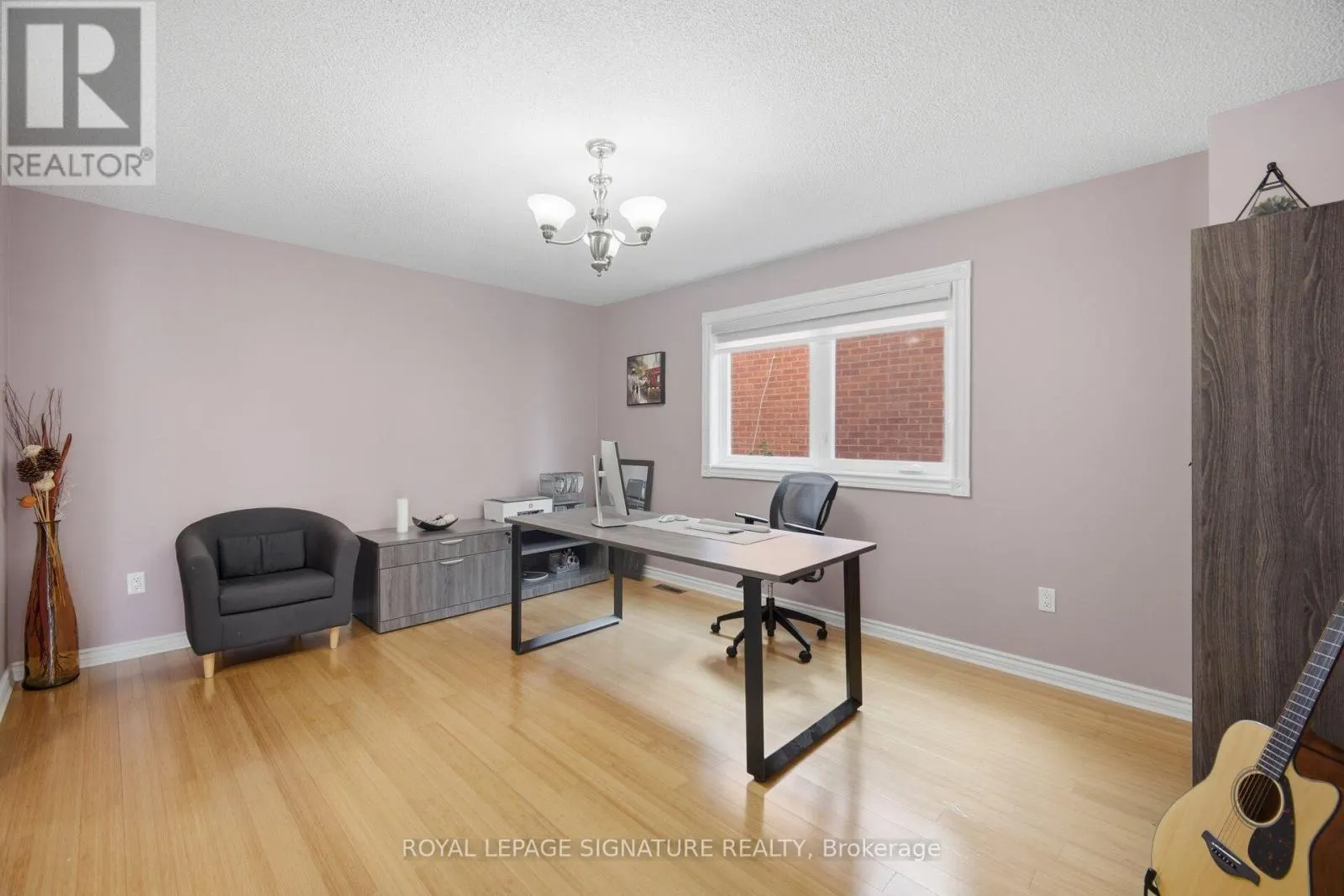 85 FIFEFIELD DRIVE