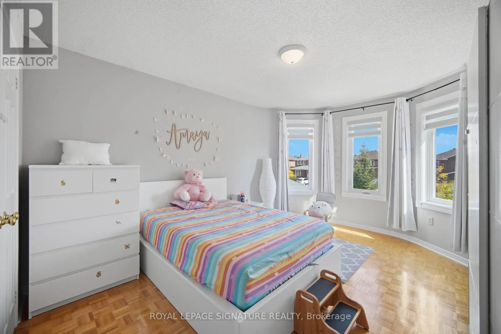 85 FIFEFIELD DRIVE
