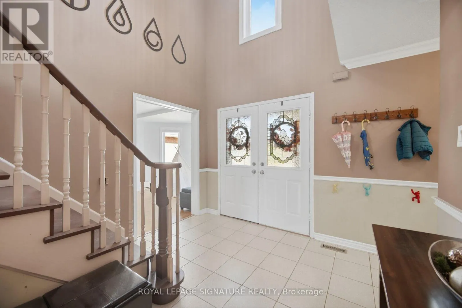 85 FIFEFIELD DRIVE