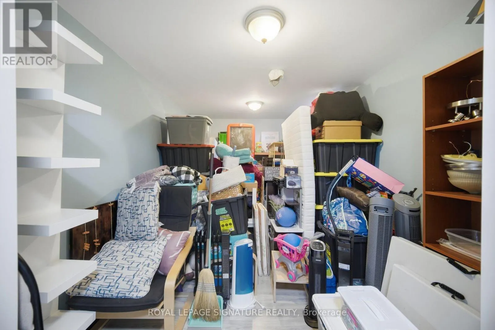 85 FIFEFIELD DRIVE