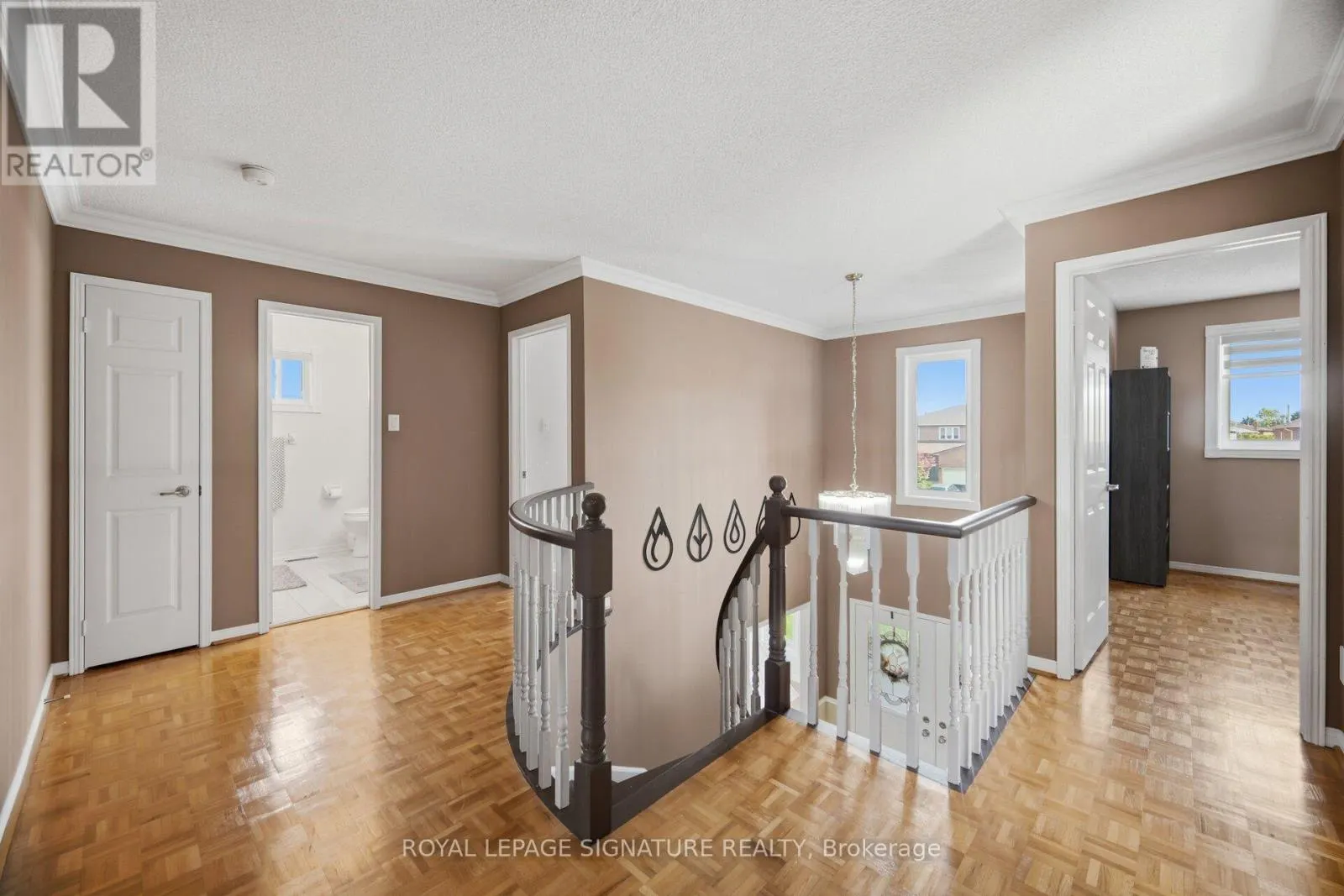 85 FIFEFIELD DRIVE