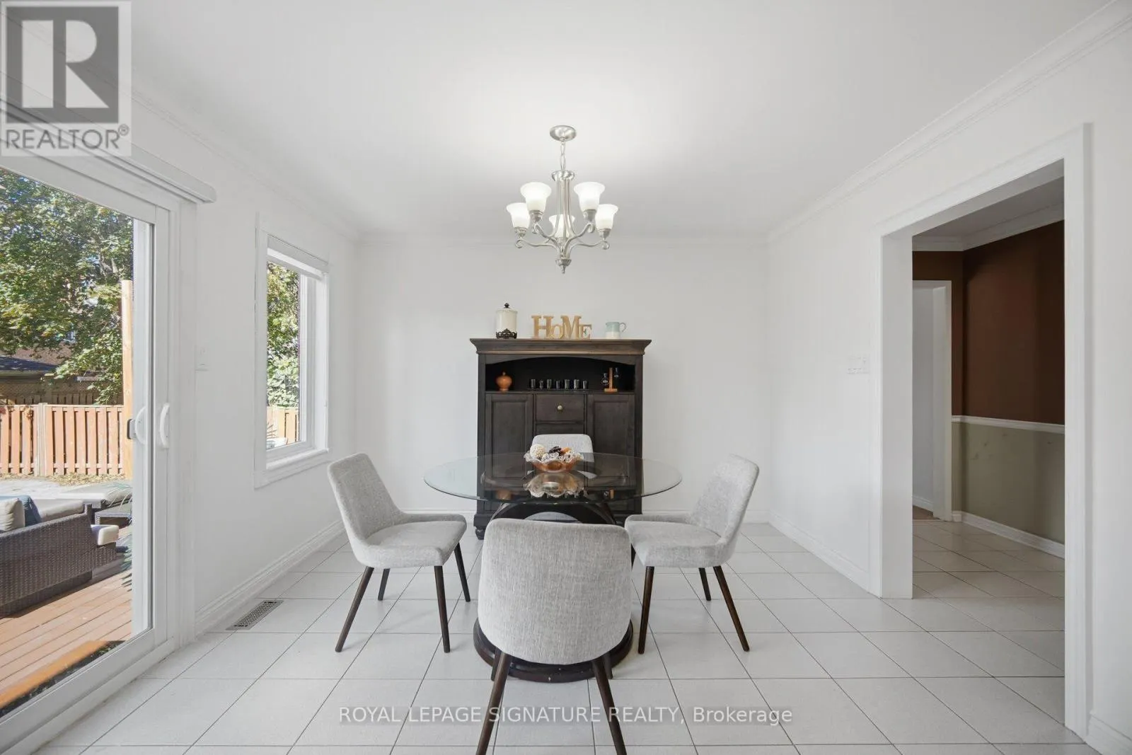 85 FIFEFIELD DRIVE