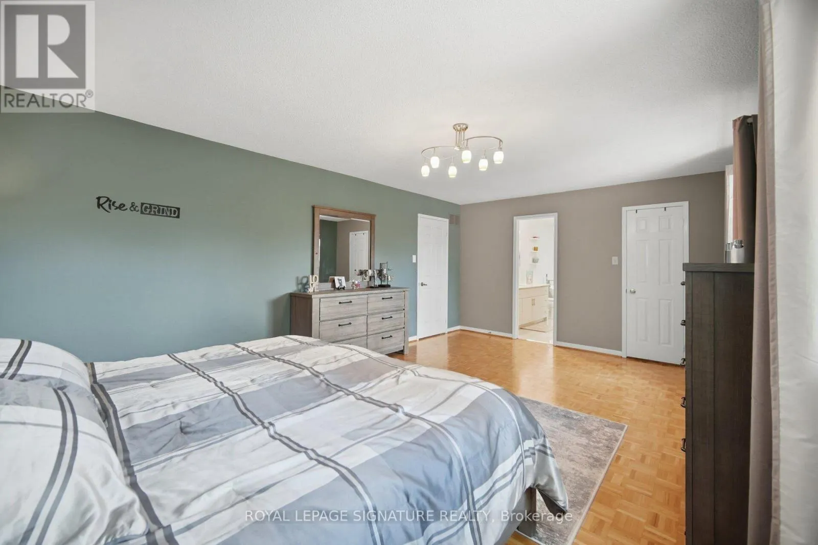 85 FIFEFIELD DRIVE