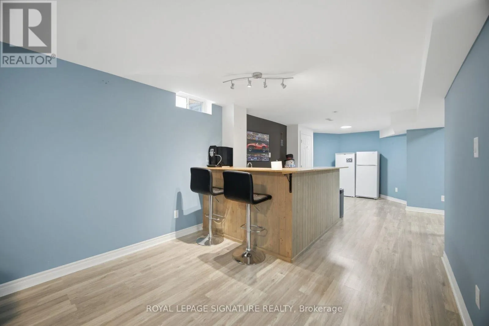 85 FIFEFIELD DRIVE