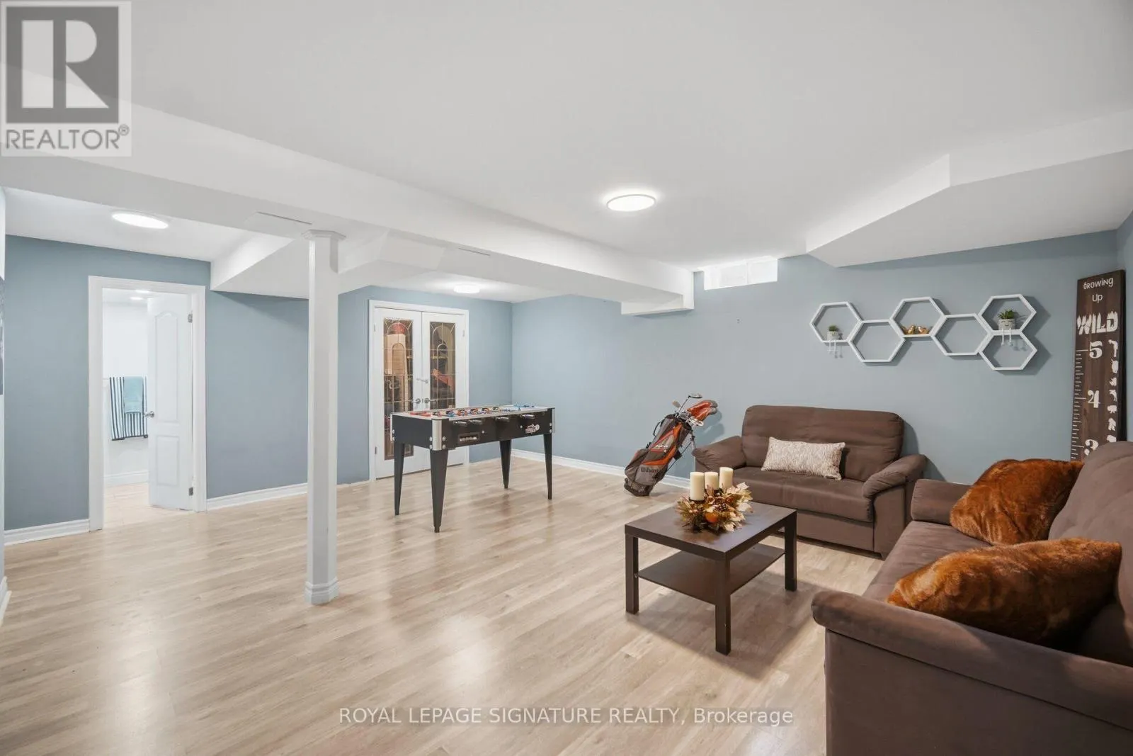 85 FIFEFIELD DRIVE