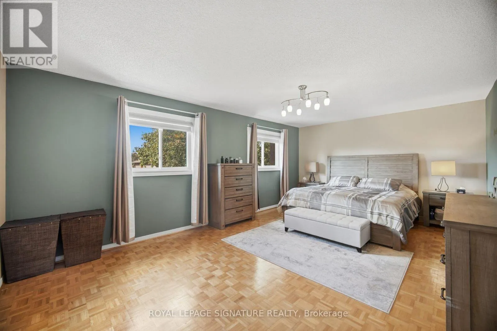 85 FIFEFIELD DRIVE