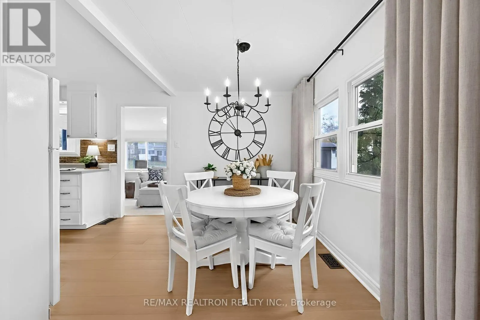 25 FLORA COURT