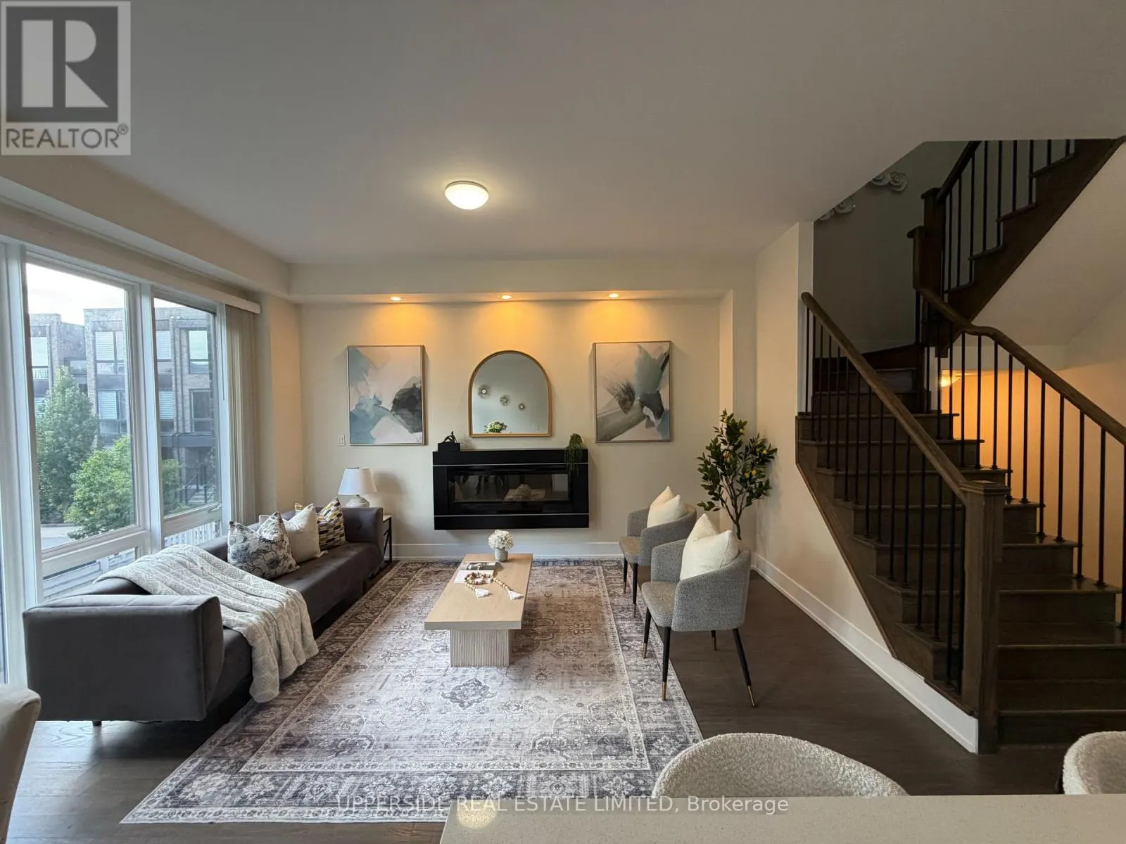 8 SABLE ROAD