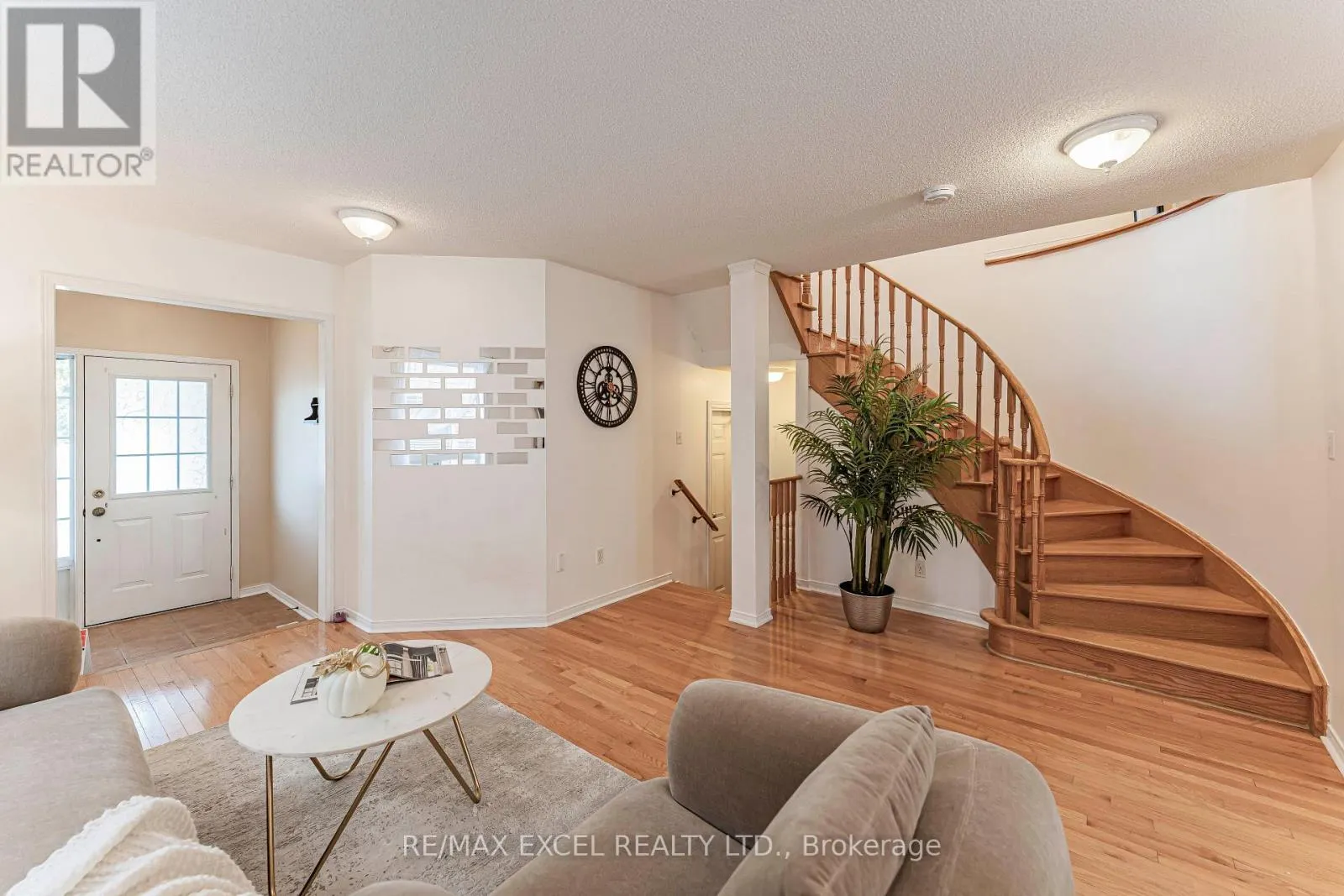 50 CASABEL DRIVE