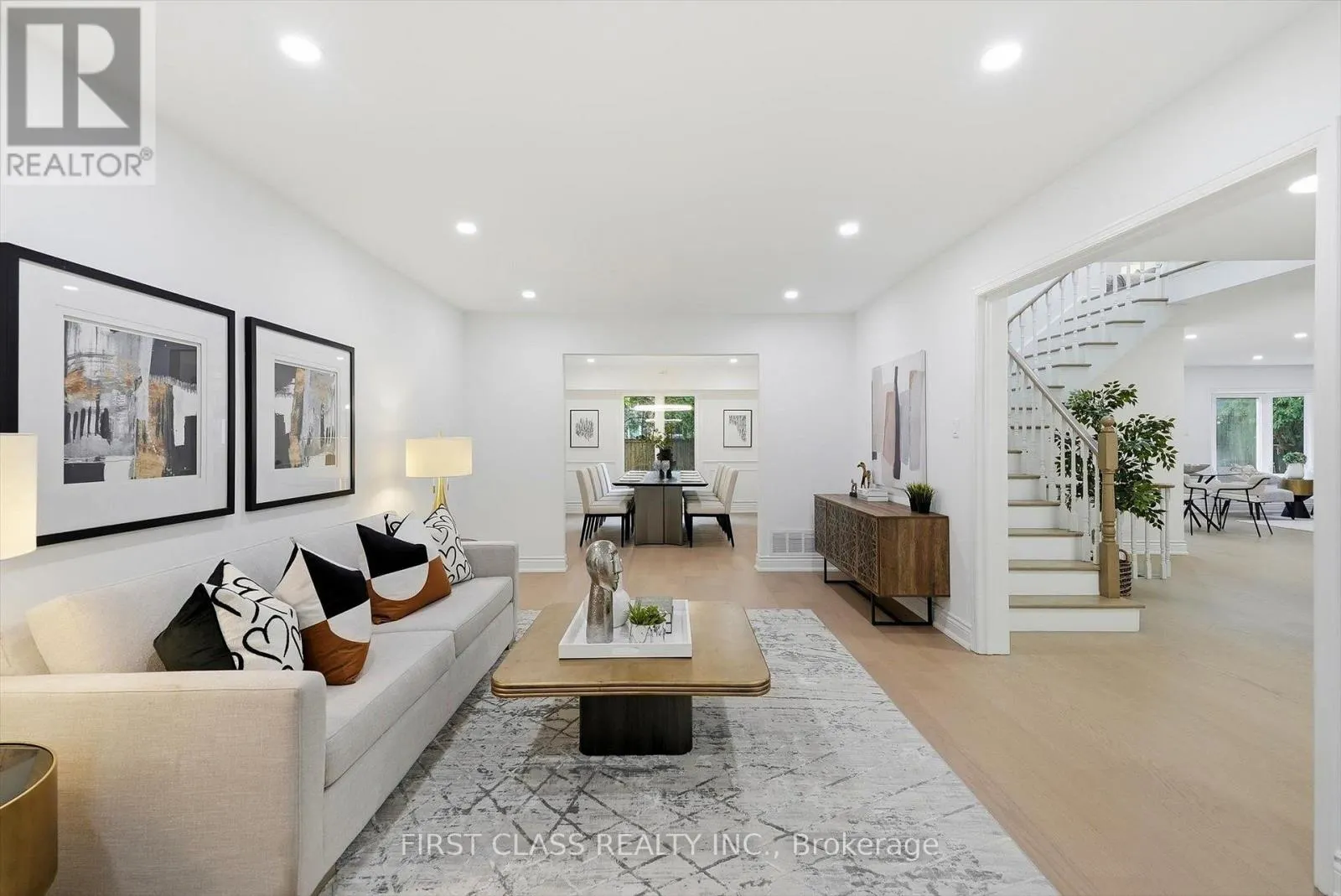 9 BRIARWOOD ROAD