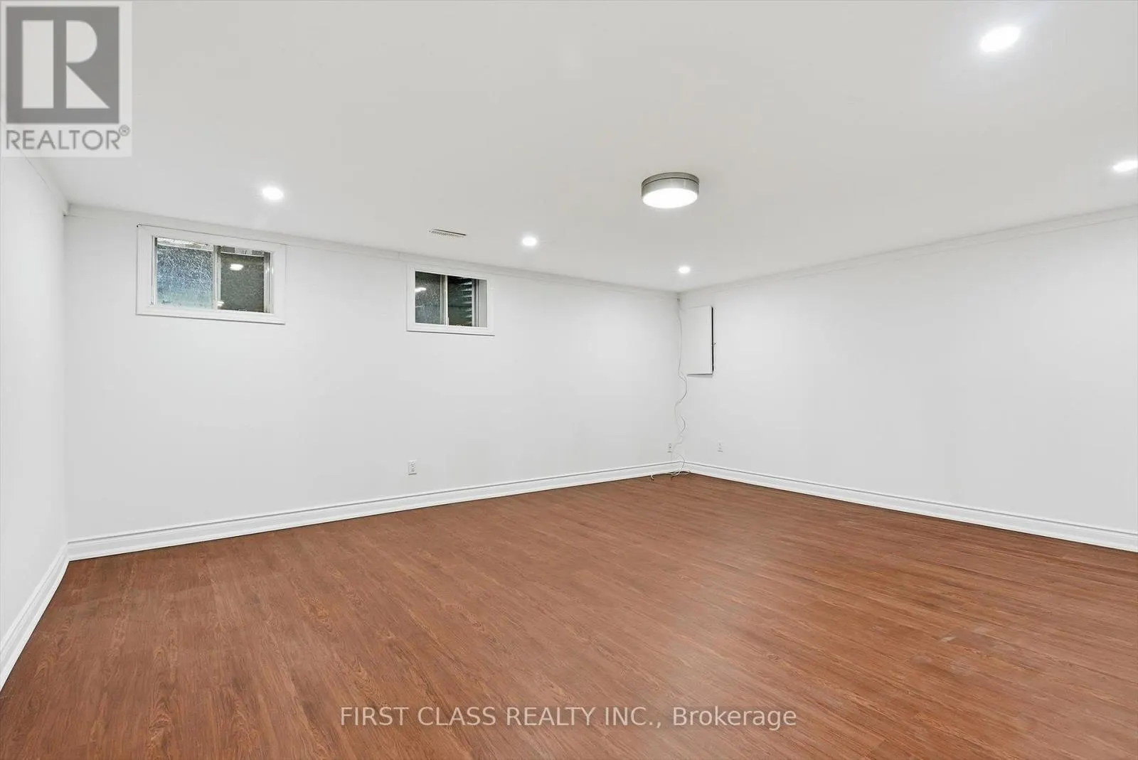 9 BRIARWOOD ROAD
