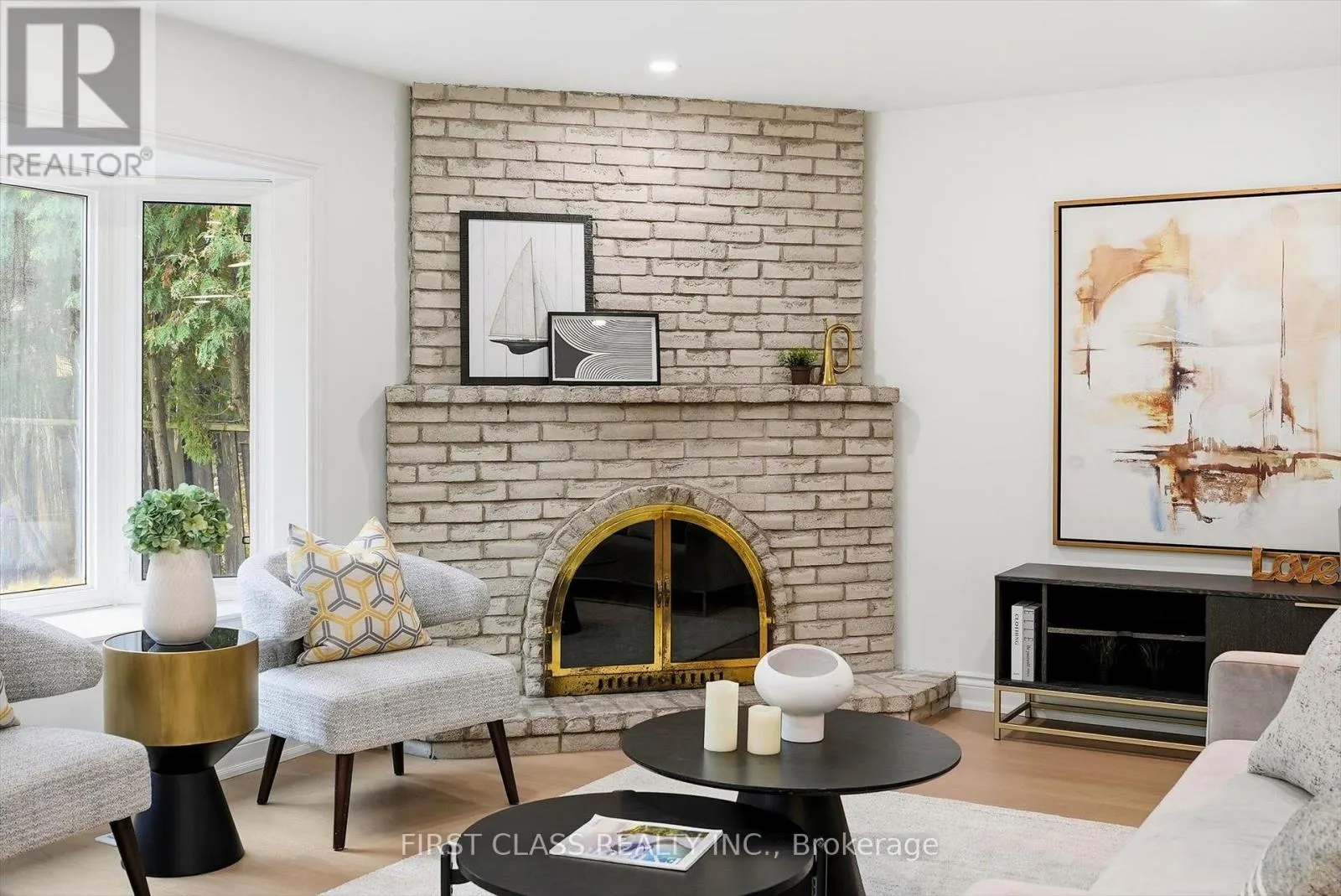 9 BRIARWOOD ROAD
