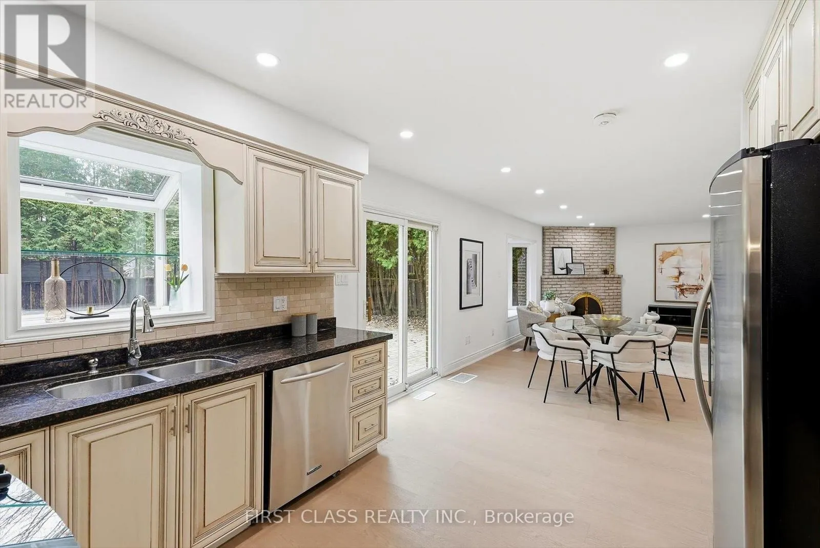 9 BRIARWOOD ROAD
