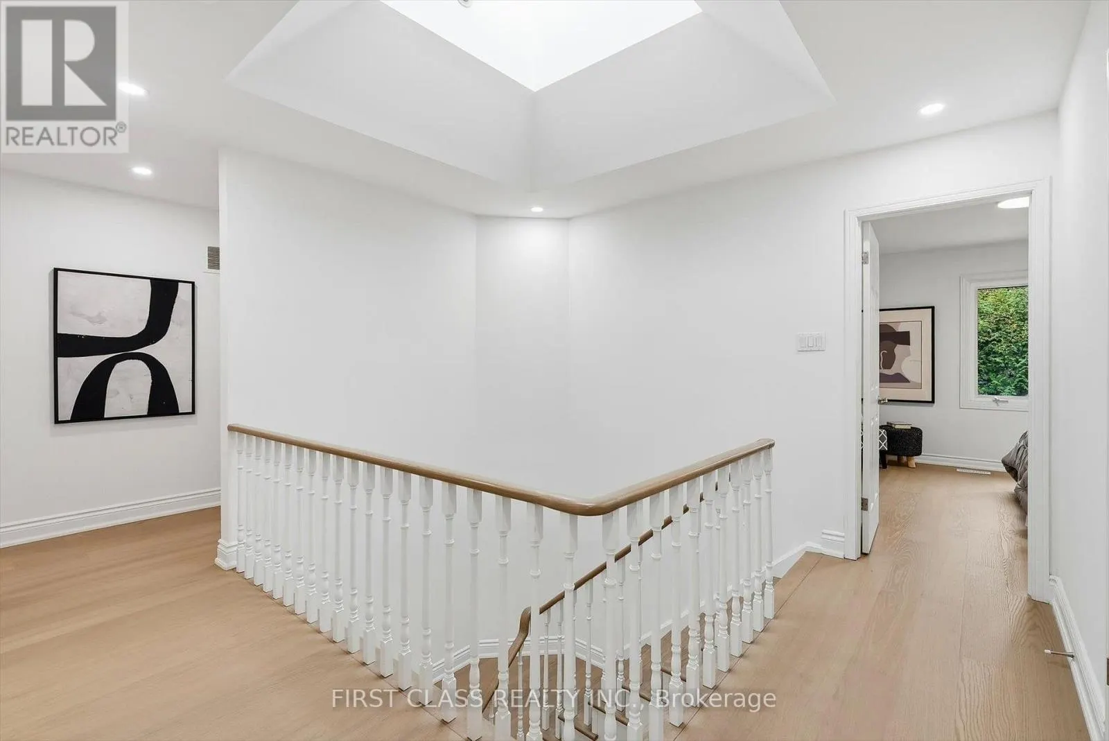 9 BRIARWOOD ROAD