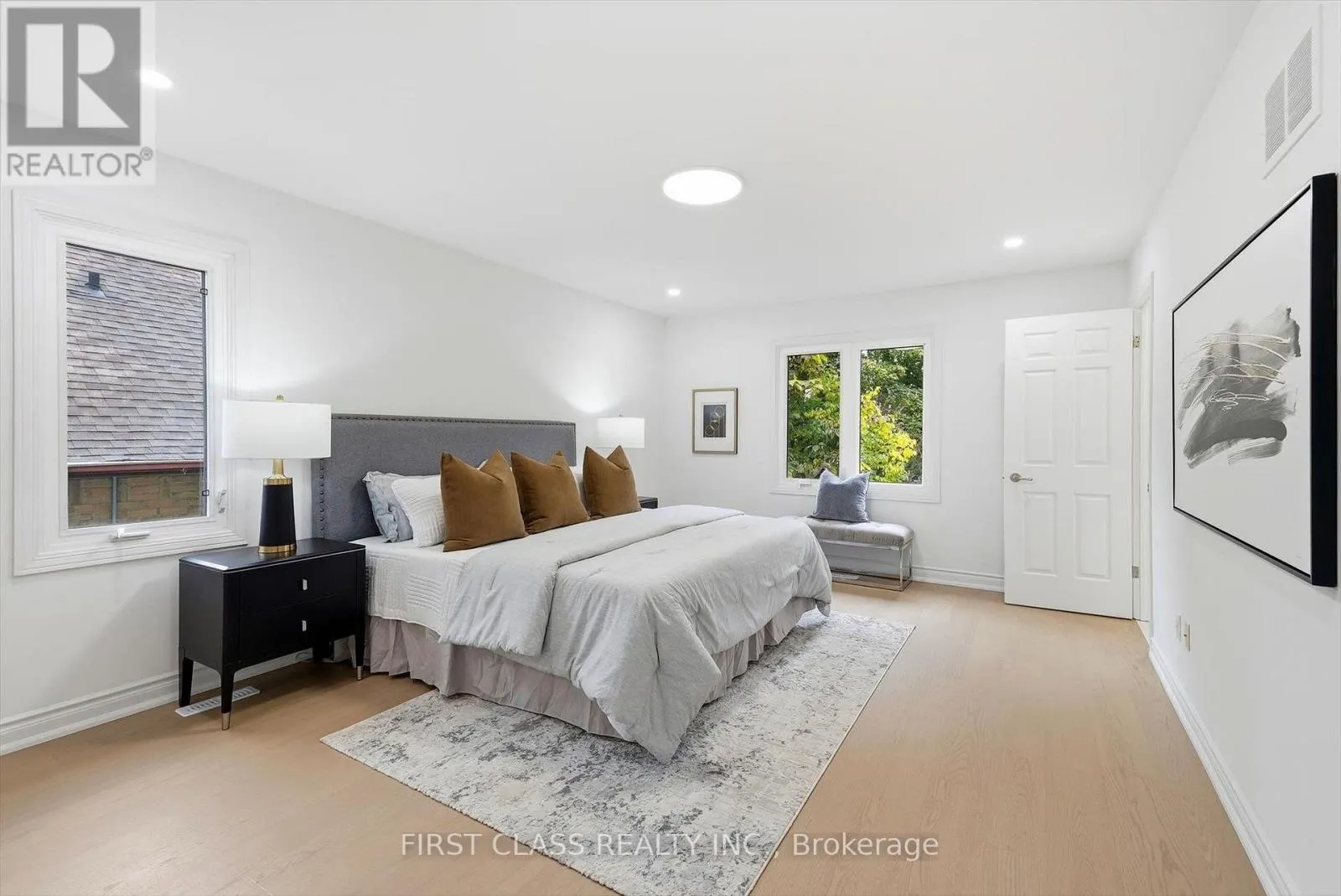 9 BRIARWOOD ROAD