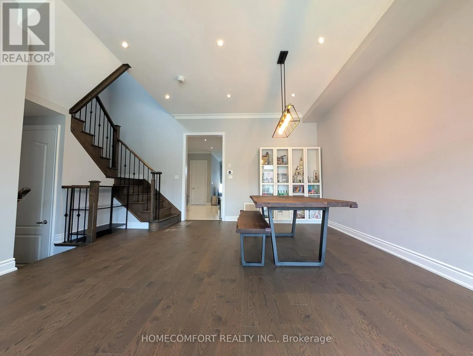 230 PARADELLE DRIVE