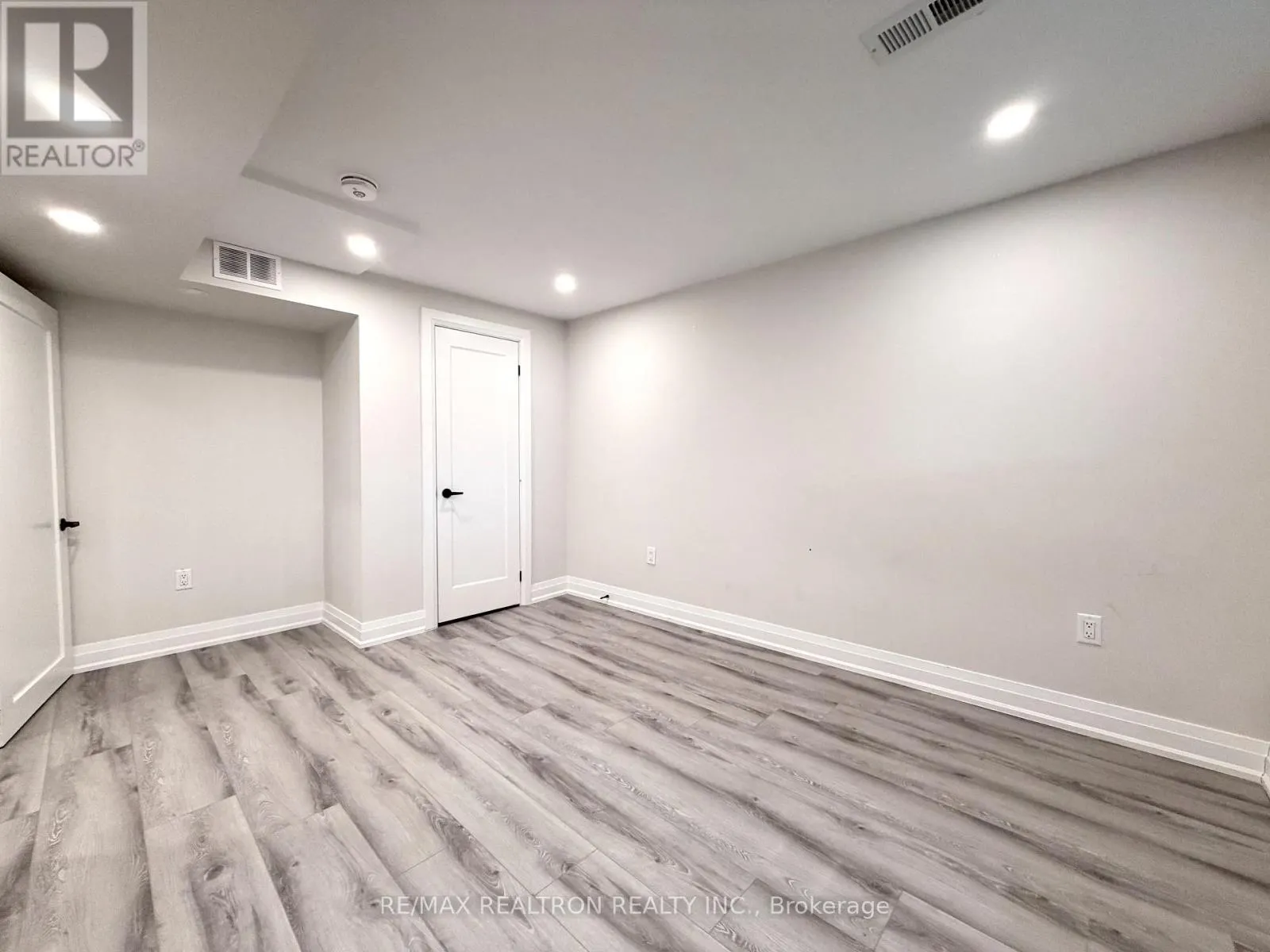 83 LANTERNA CRESCENT
