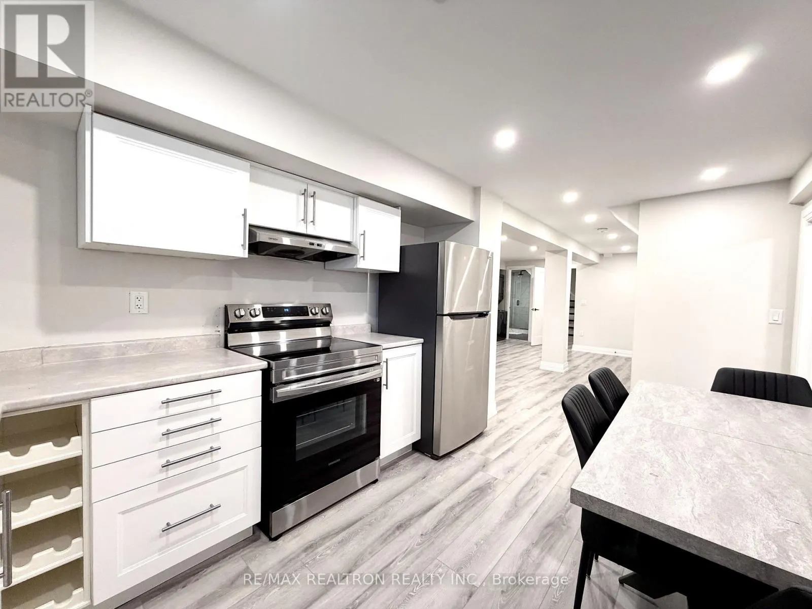 83 LANTERNA CRESCENT
