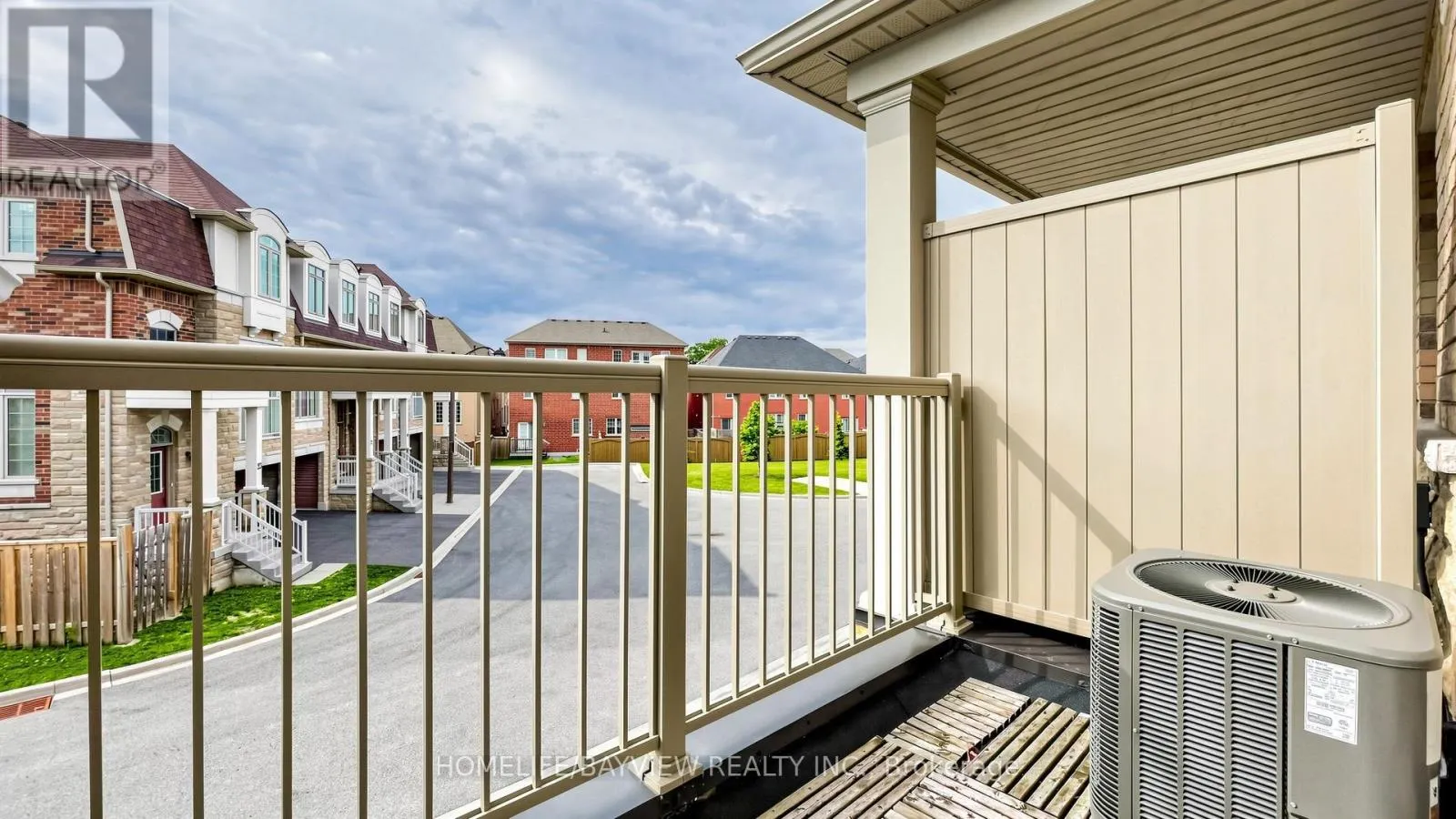 10981 WOODBINE AVENUE