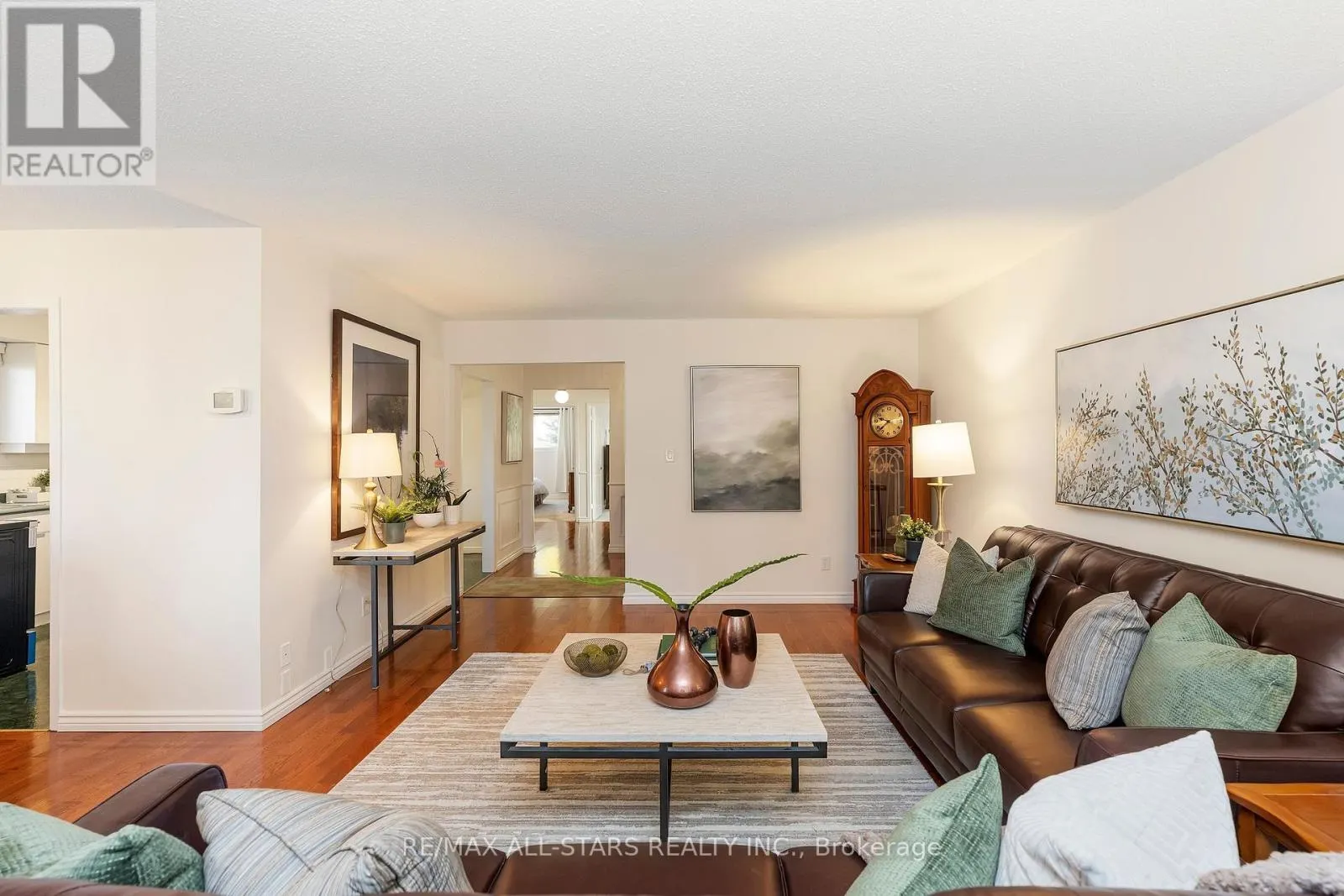 25 CAPTAIN ROLPH BOULEVARD