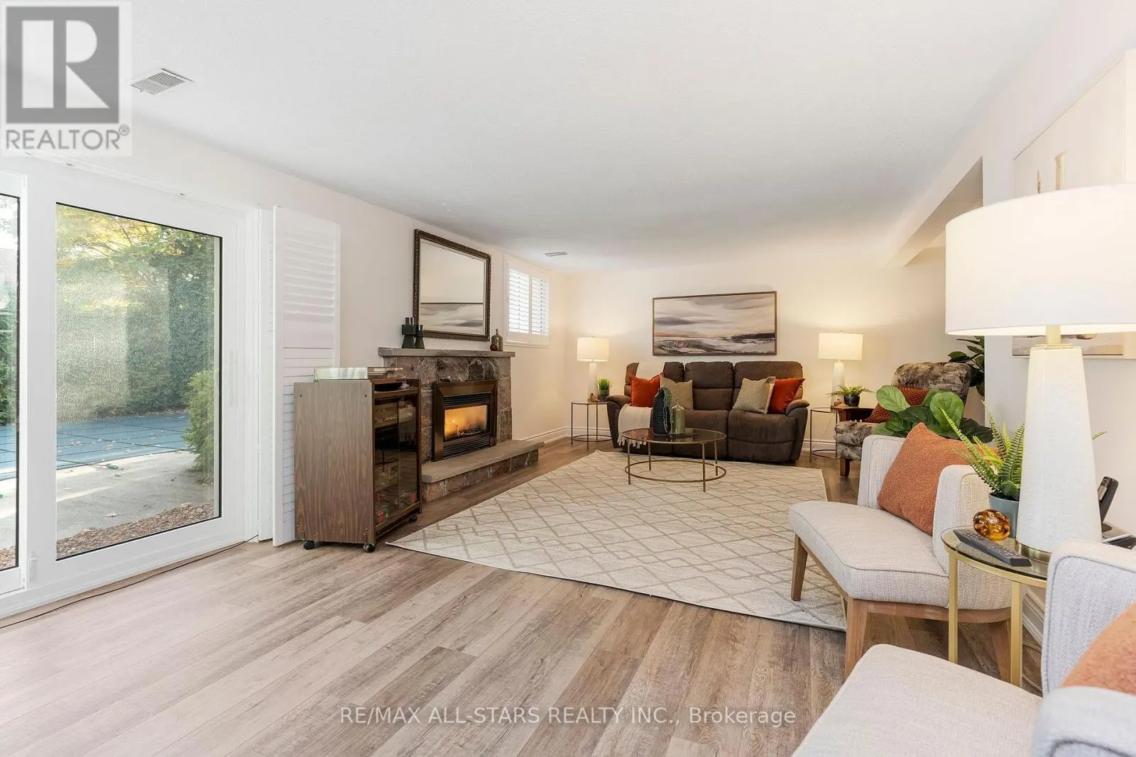 25 CAPTAIN ROLPH BOULEVARD