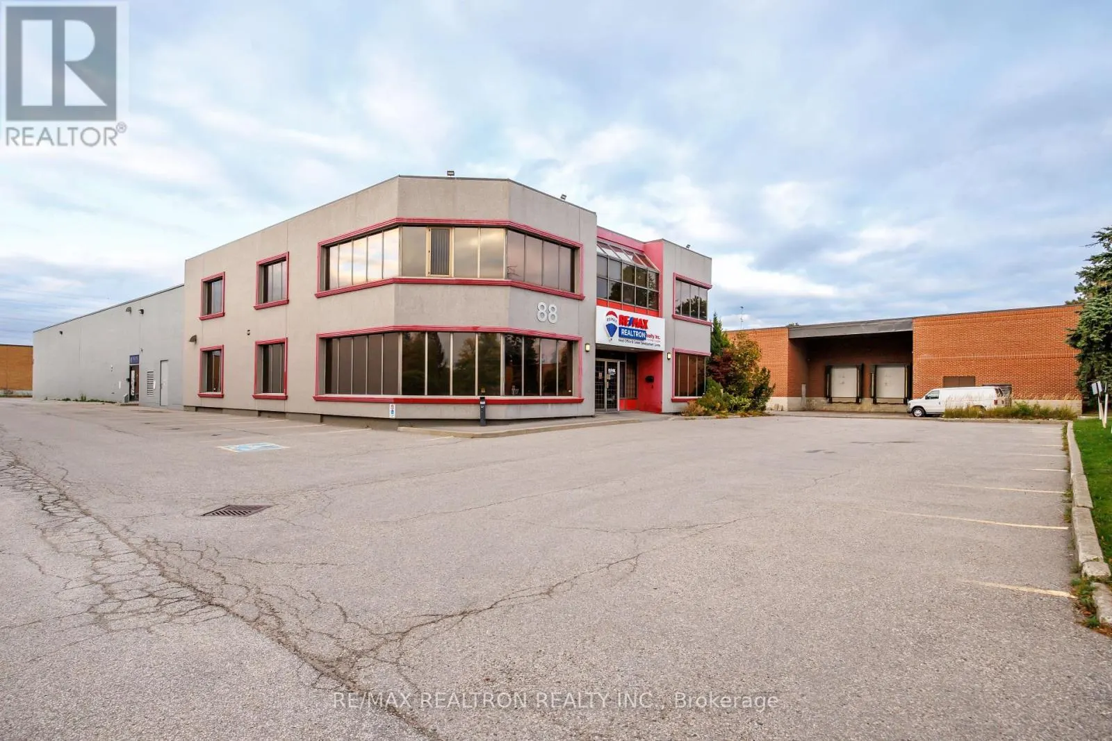 88 KONRAD CRESCENT