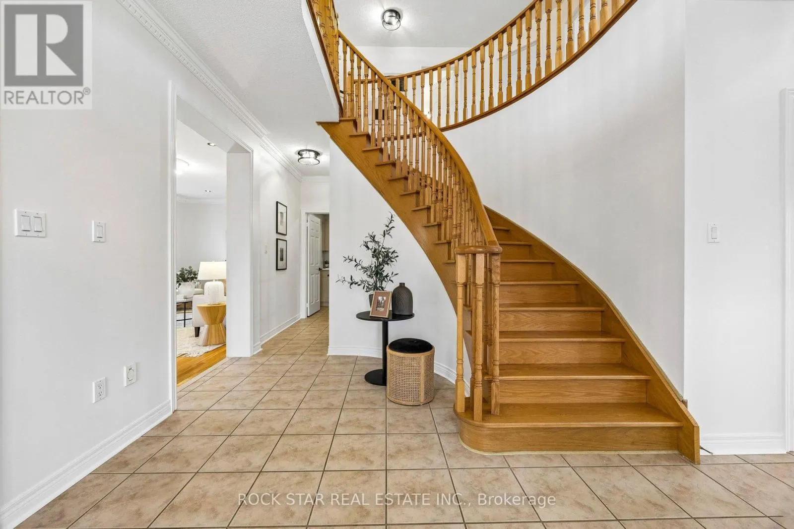 1 WILLOW HEIGHTS BOULEVARD