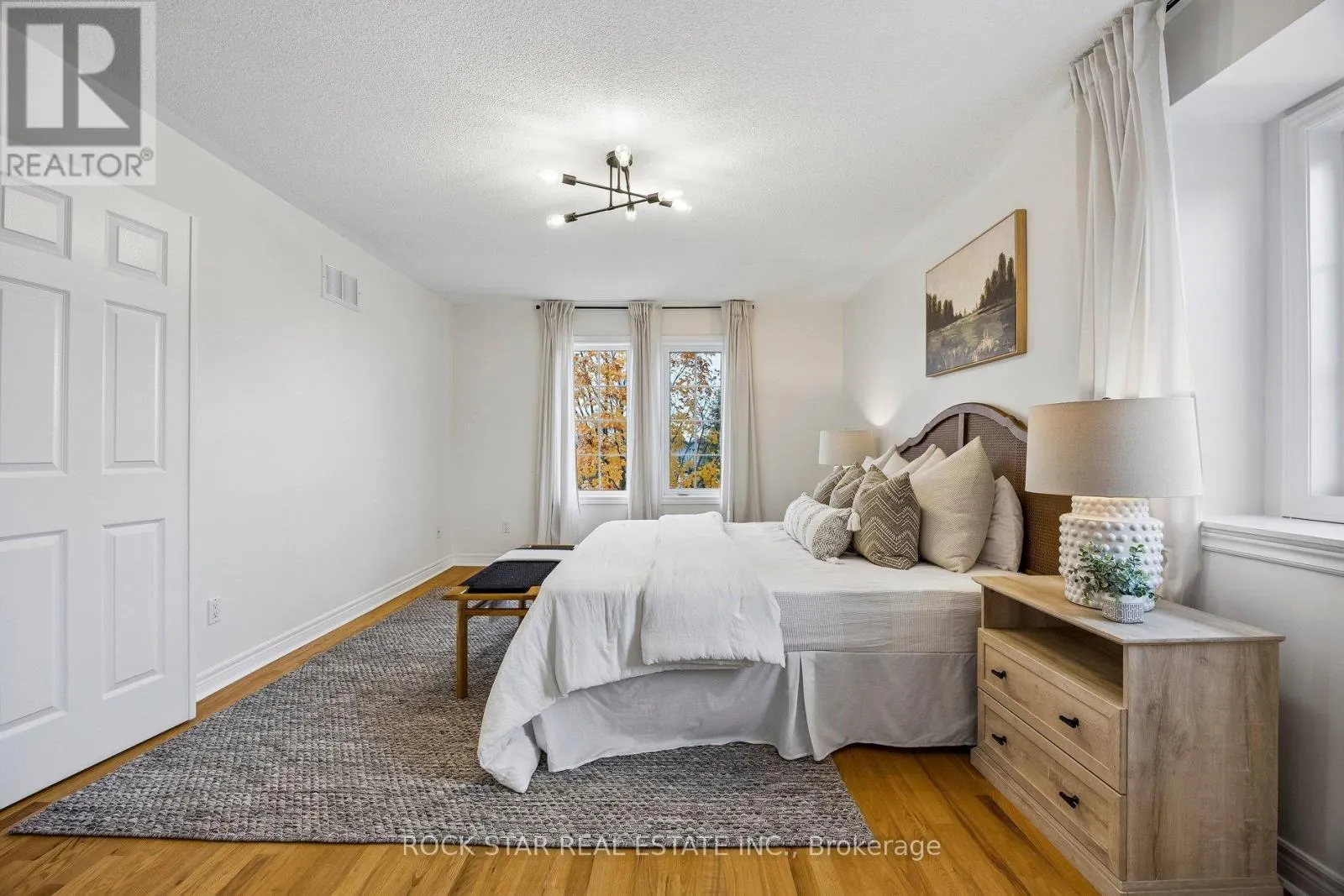1 WILLOW HEIGHTS BOULEVARD