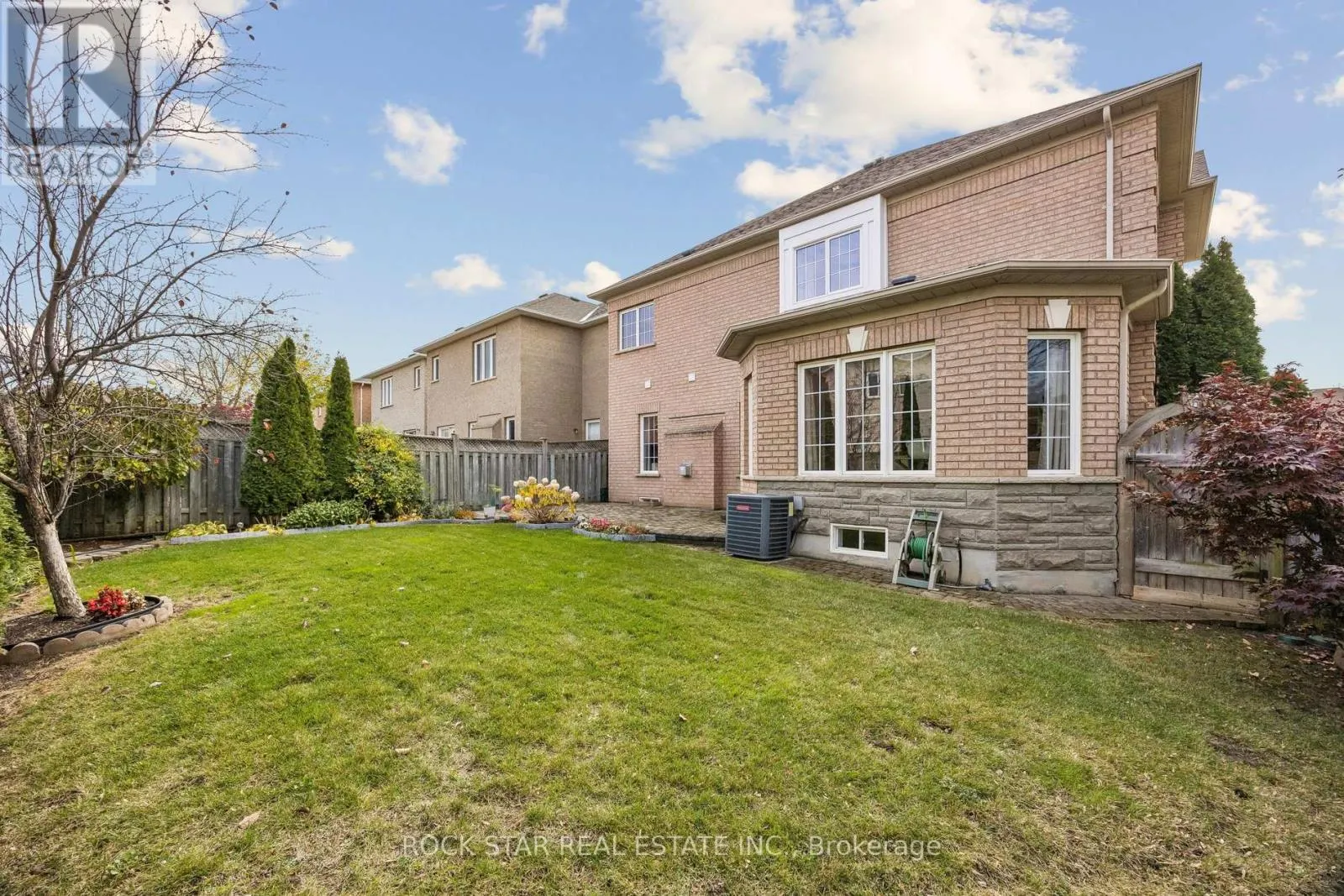 1 WILLOW HEIGHTS BOULEVARD