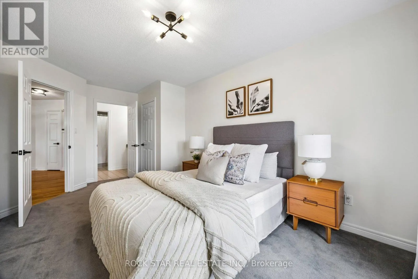 1 WILLOW HEIGHTS BOULEVARD