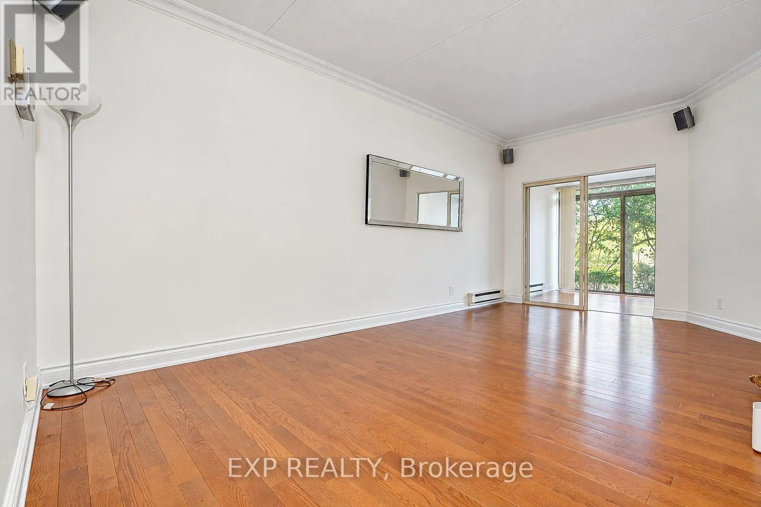 104 - 249 MAJOR MACKENZIE DRIVE E