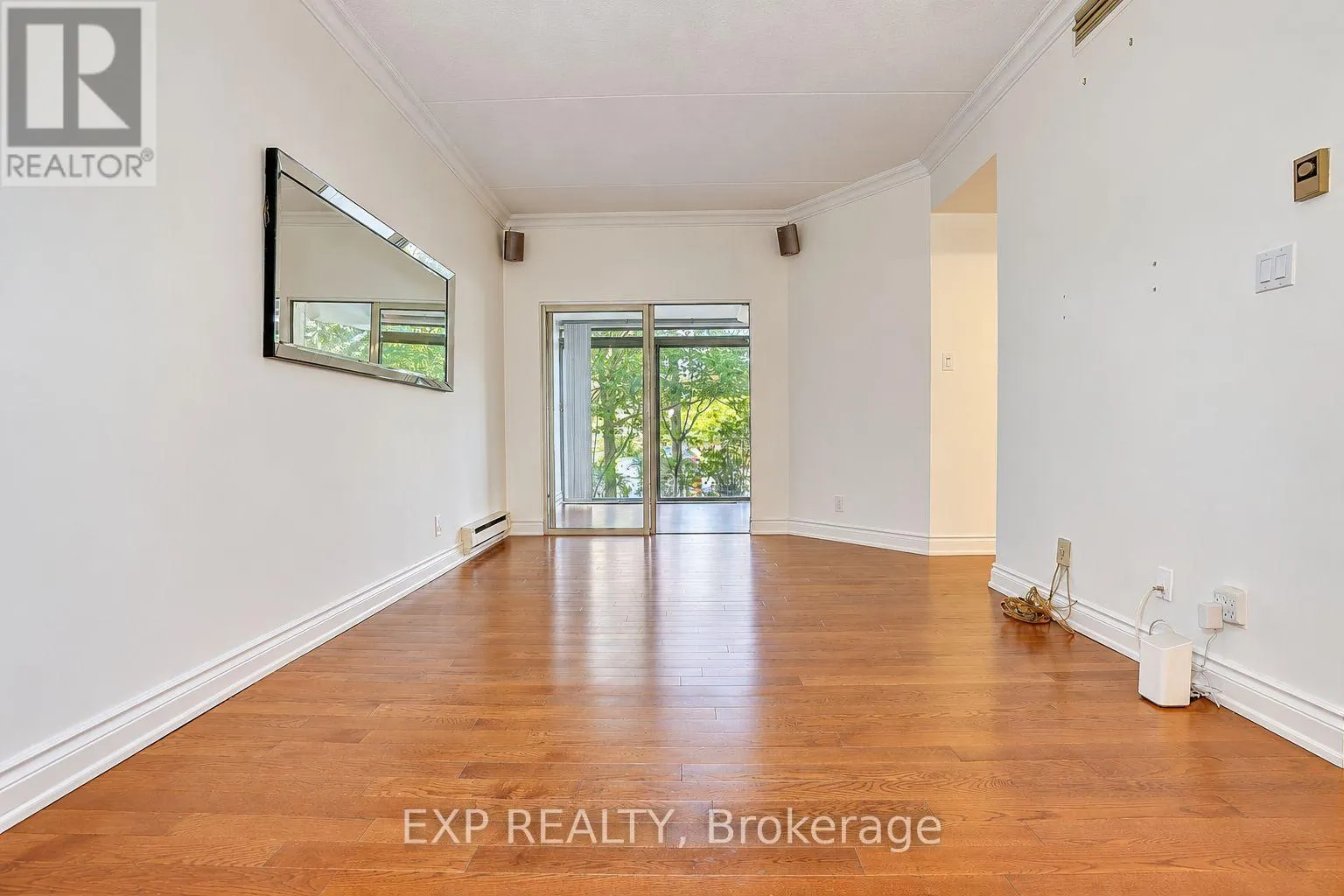 104 - 249 MAJOR MACKENZIE DRIVE E