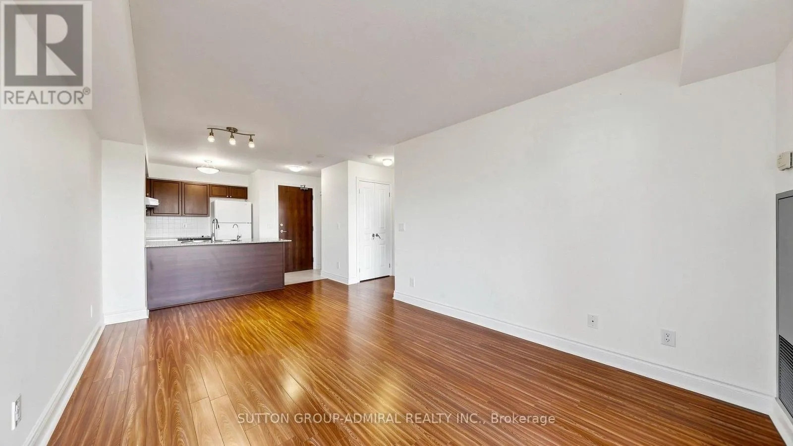 806 - 7 NORTH PARK ROAD