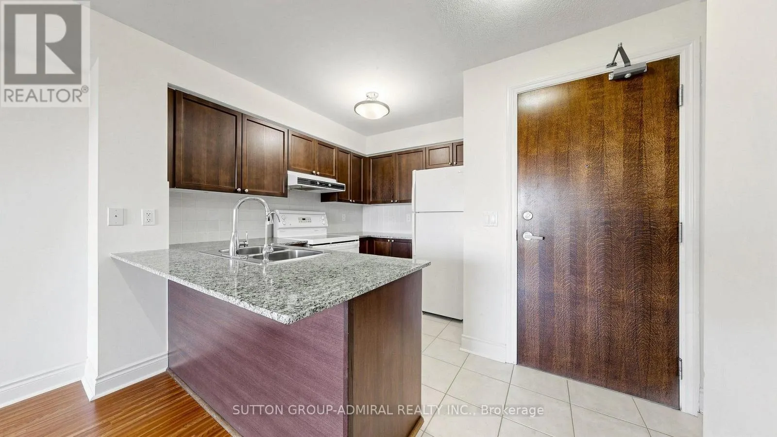 806 - 7 NORTH PARK ROAD