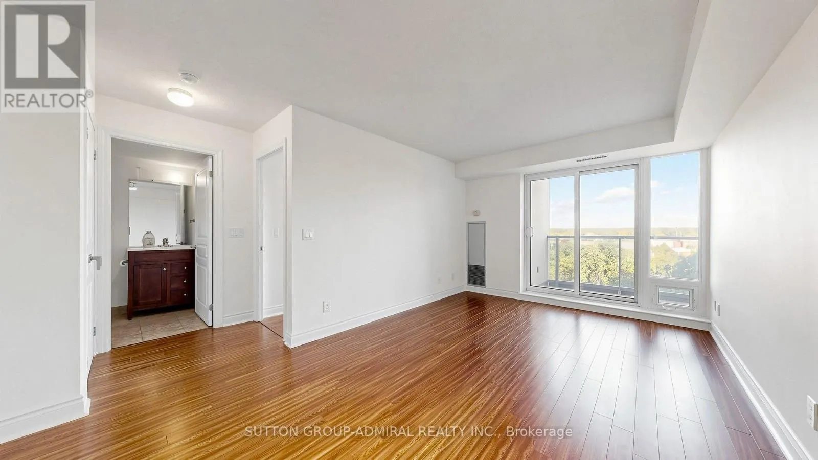 806 - 7 NORTH PARK ROAD