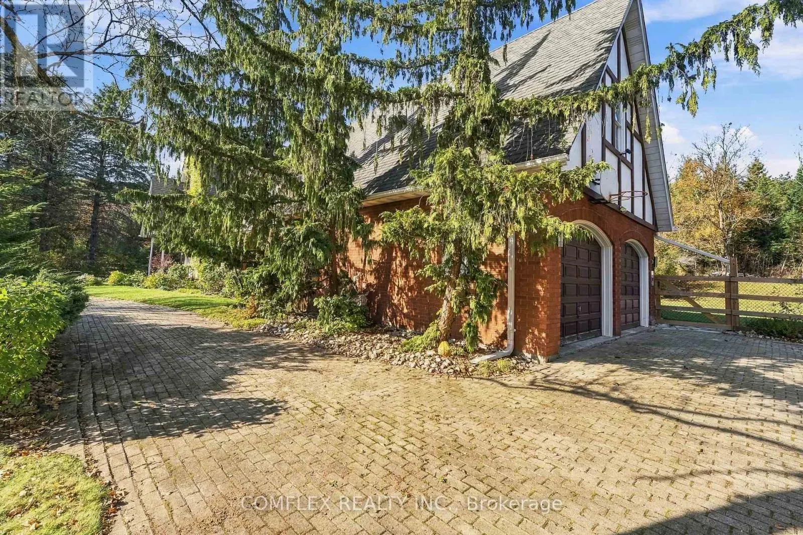 23 FORFARDALE ROAD