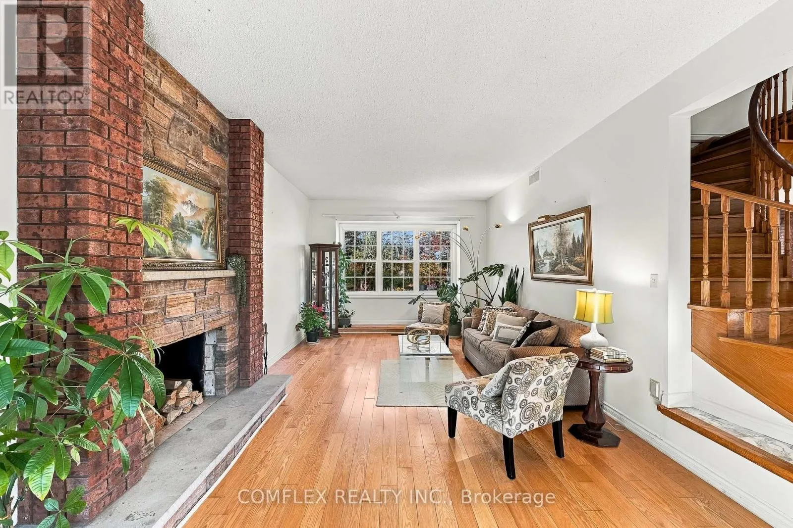 23 FORFARDALE ROAD