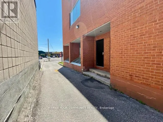 100 E - 107 HOLLAND STREET E