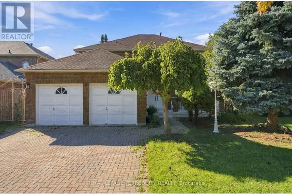8 MALLORY AVENUE