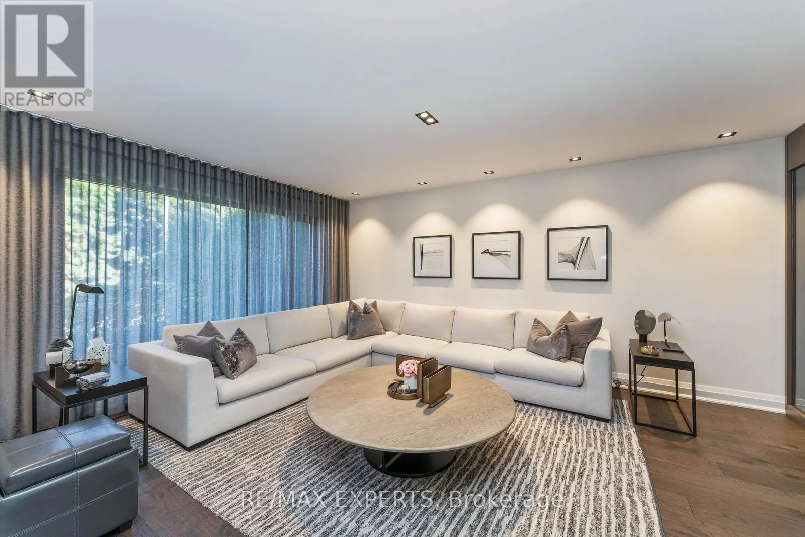 71 DORENGATE DRIVE
