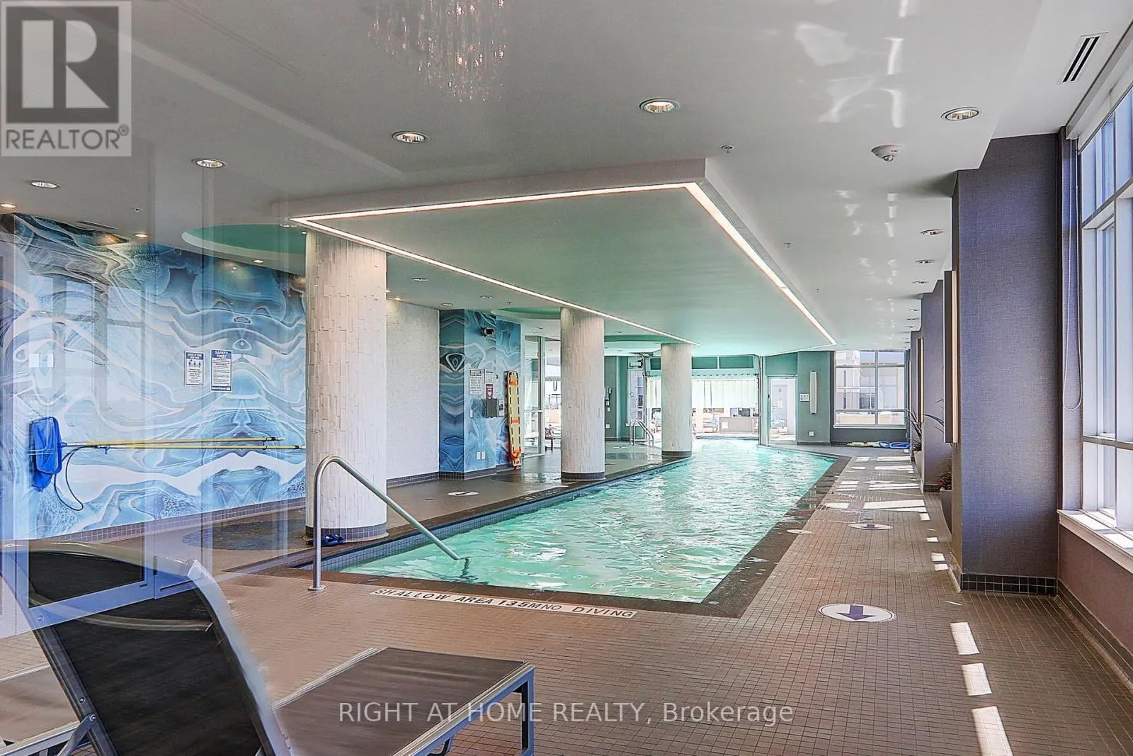 205 - 9201 YONGE STREET